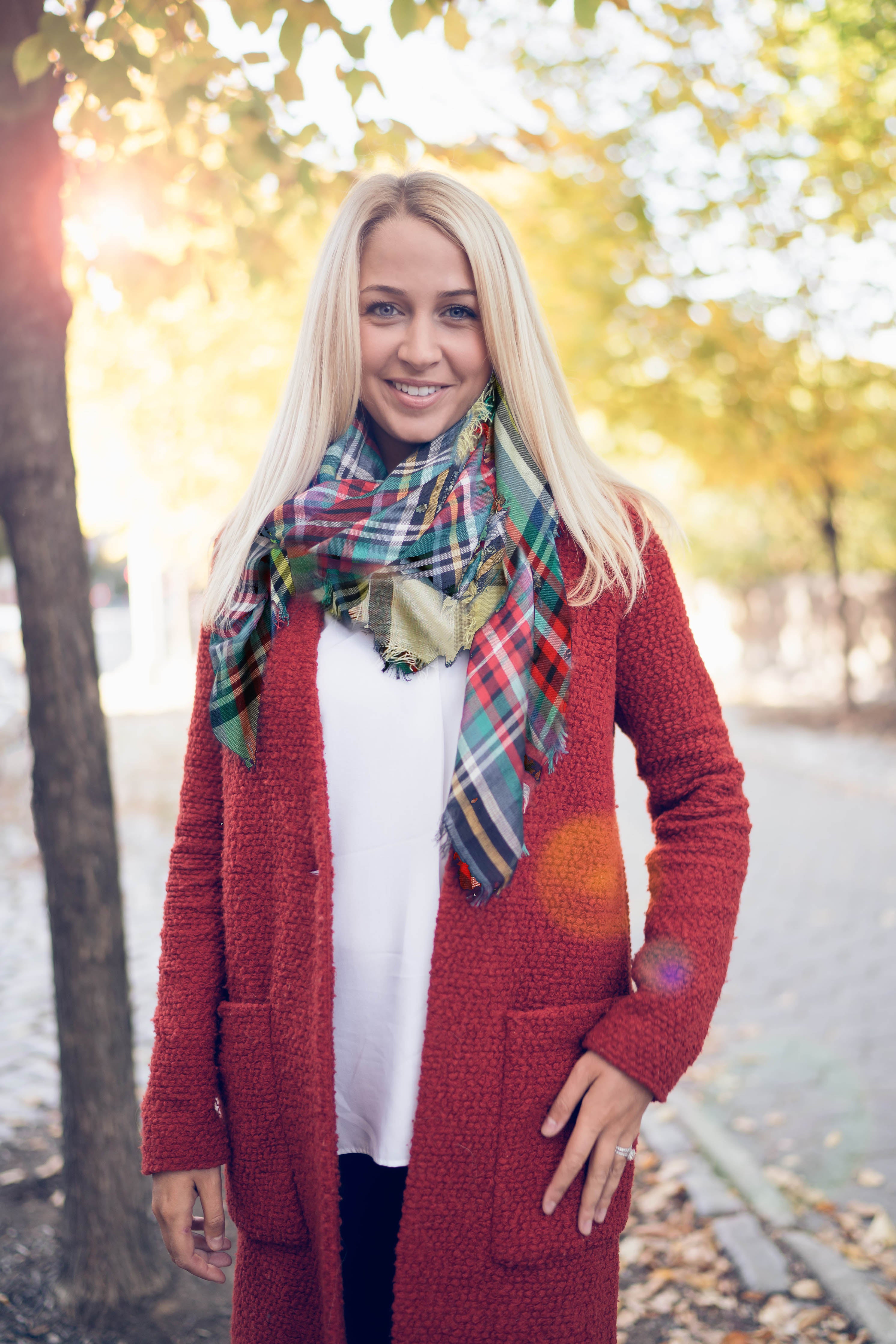 plaid trendy silky scarf 